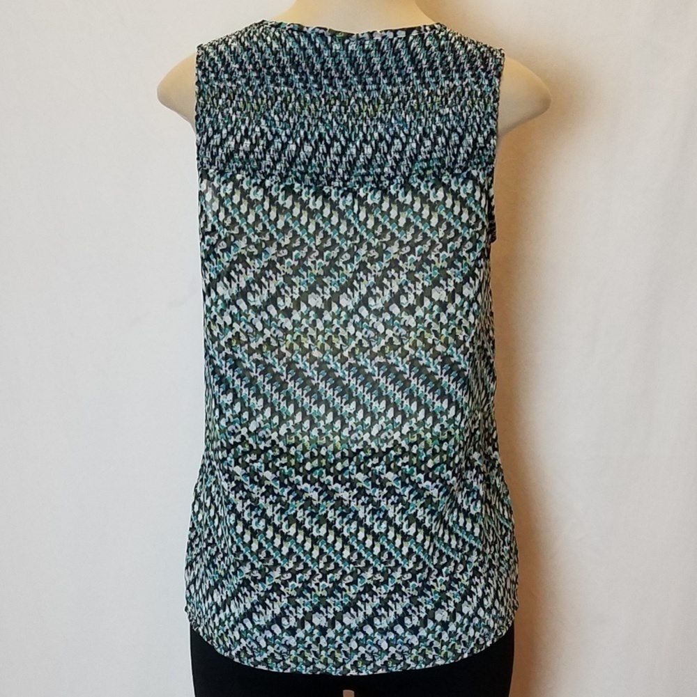 LIZ Claiborne Rouched Tank - Picture 4 of 7